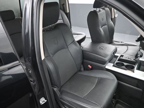 Used 2010 Dodge Ram 1500 Truck Laramie w/ Chrome Accents Group image 19