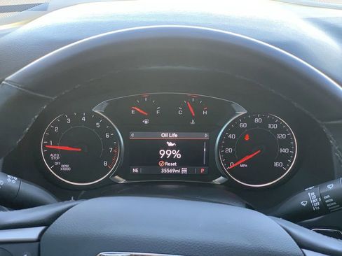 Certified 2023 GMC Acadia AT4 w/ Preferred Package image 9