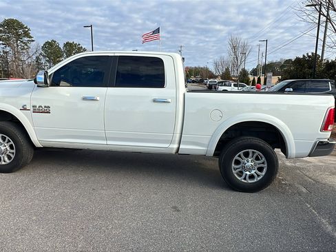 Used 2018 RAM 3500 Laramie image 11