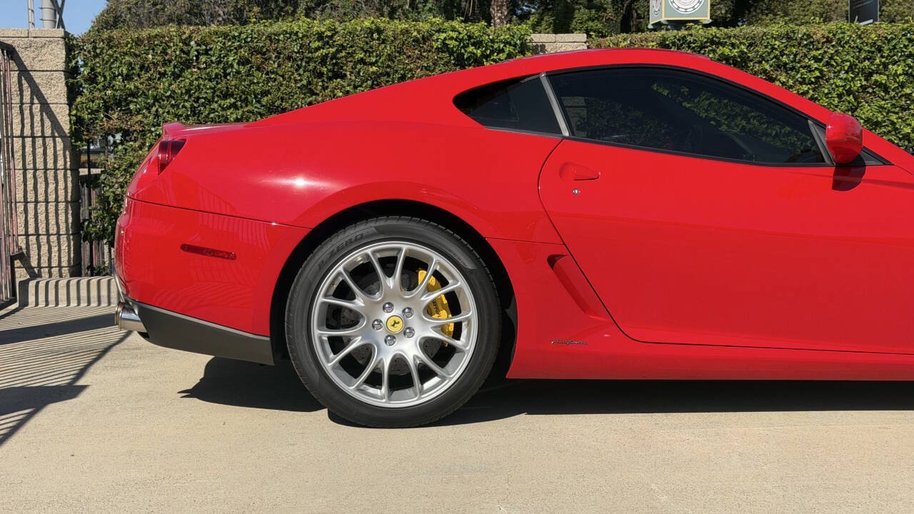 Used 2007 Ferrari 599 GTB Fiorano RWD image 28