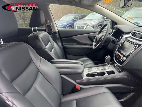 Used 2024 Nissan Murano SV w/ SV Midnight Edition Package image 25