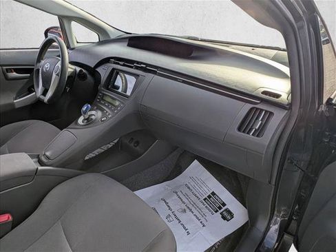 Used 2011 Toyota Prius Three image 17