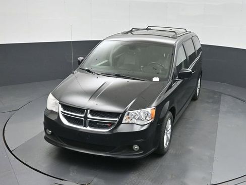Used 2019 Dodge Grand Caravan SXT FWD image 35