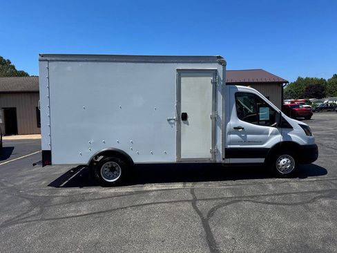 Used 2023 Ford Transit 350 DRW RWD image 3