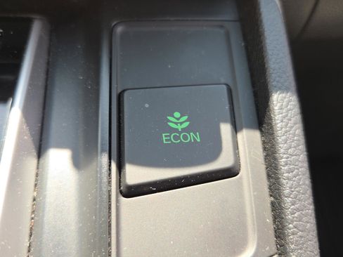 Used 2019 Honda CR-V LX image 23