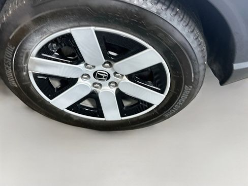 Used 2024 Honda Prologue EX image 11