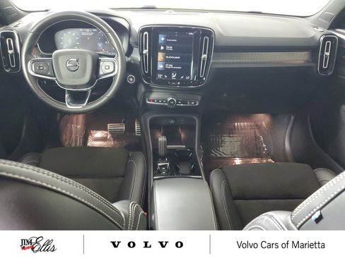 Used 2021 Volvo XC40 T5 R-Design w/ Advanced Package AWD/4WD image 16
