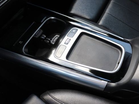 Used 2025 Mercedes-Benz GLA 250 image 18