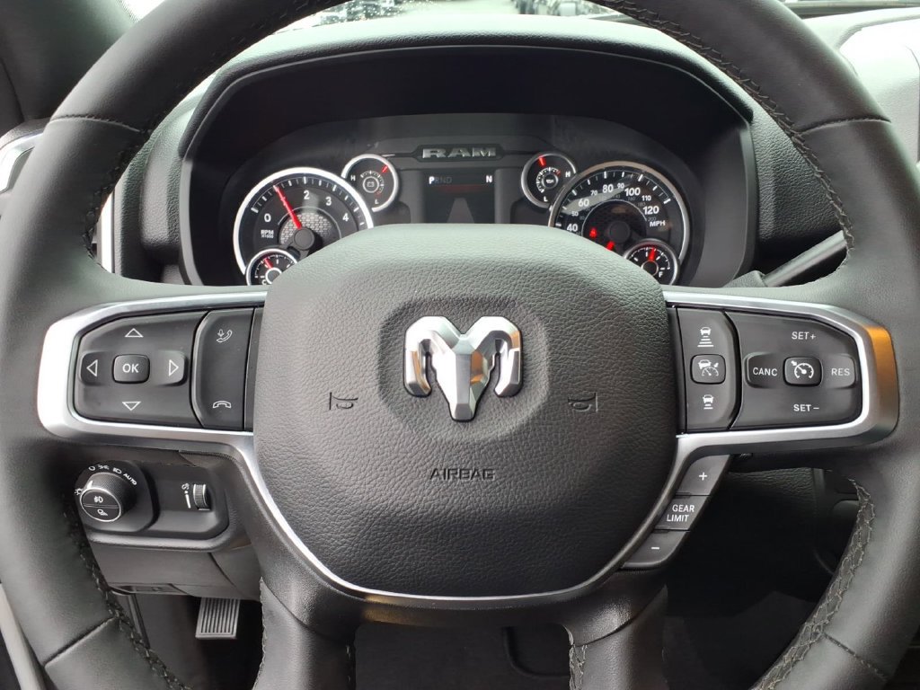 Used 2026 RAM 2500 Big Horn AWD/4WD image 5