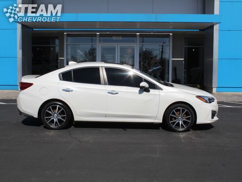 Used 2019 Subaru Impreza 2.0i Limited image 3