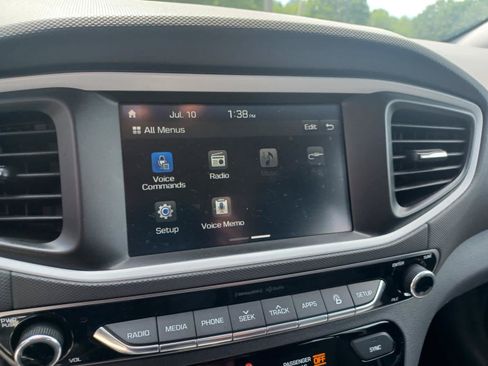 Used 2019 Hyundai Ioniq Plug-In Hybrid FWD image 12