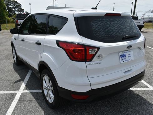 Used 2019 Ford Escape S image 7