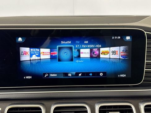 Used 2021 Mercedes-Benz GLS 580 4MATIC image 16