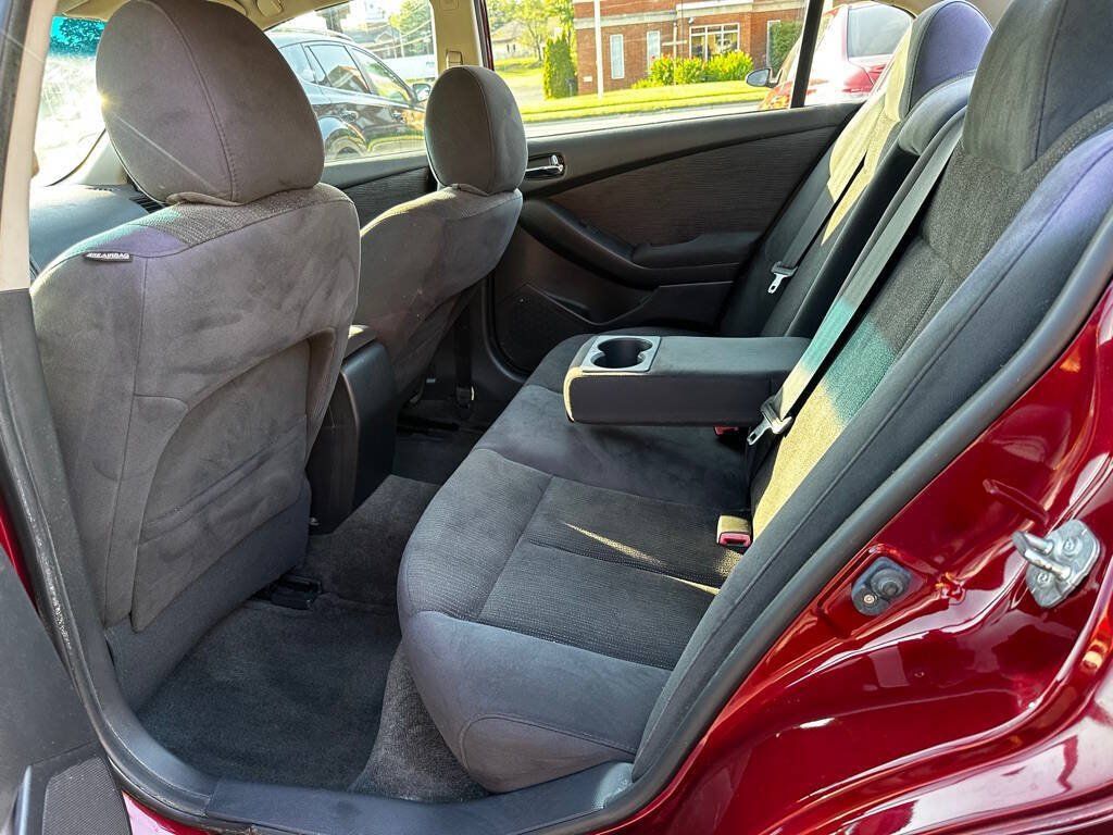 Used 2012 Nissan Altima 2.5 S w/ 20th Anniversary Pkg FWD image 9