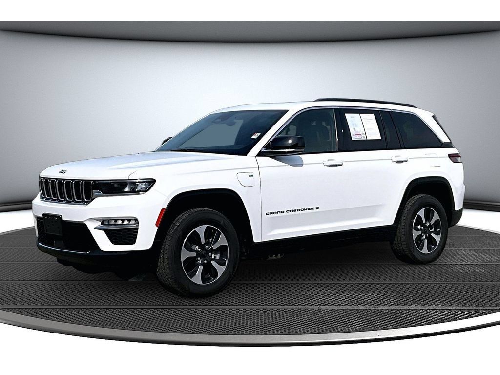 Used 2024 Jeep Grand Cherokee Limited 4xe AWD/4WD image 16