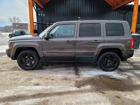 Used 2015 Jeep Patriot Sport w/ Power Value Group image 20