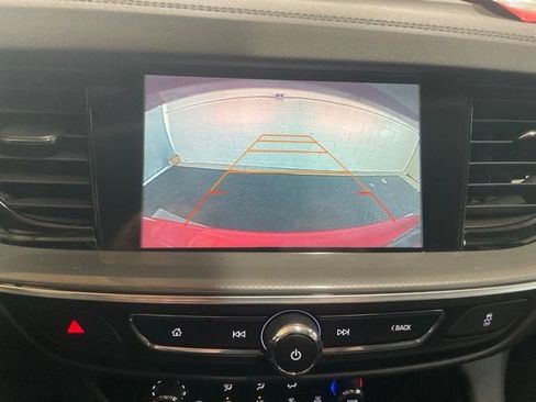 Used 2018 Buick Regal Preferred w/ Sights and Sounds Package AWD/4WD image 20