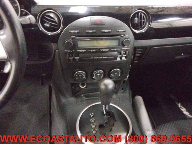 Used 2006 MAZDA MX-5 Miata Touring RWD image 12