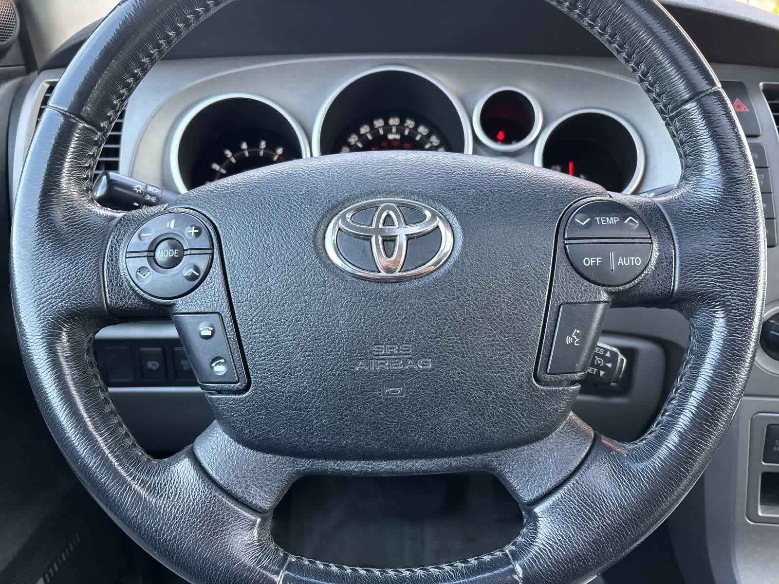 Used 2011 Toyota Sequoia Limited AWD/4WD image 11