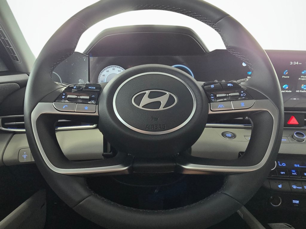 New 2026 Hyundai Elantra Limited FWD image 20