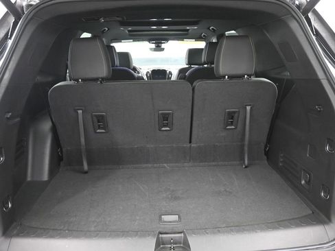 Used 2023 Chevrolet Traverse Premier w/ Redline Edition image 11