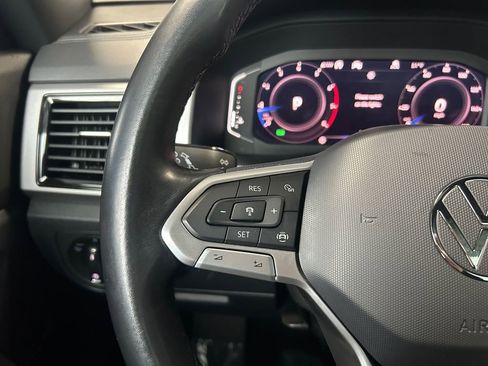 Used 2020 Volkswagen Atlas Cross Sport SEL image 17