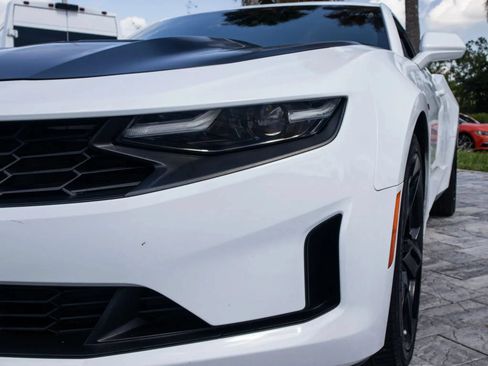 Used 2021 Chevrolet Camaro LT w/ Technology Package RWD image 13