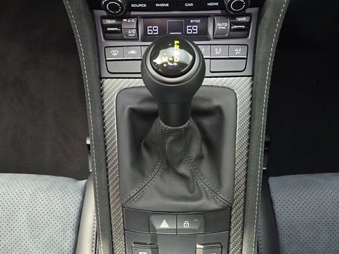 Certified 2024 Porsche 718 Cayman GT4 RS RWD image 20