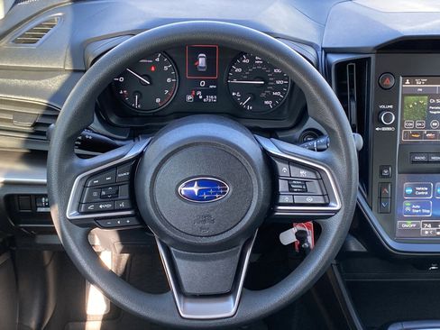 Used 2024 Subaru Impreza 2.0i image 10