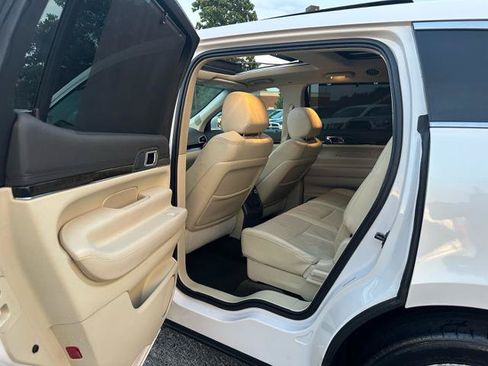 Used 2018 Lincoln MKT AWD w/ Technology Package image 19