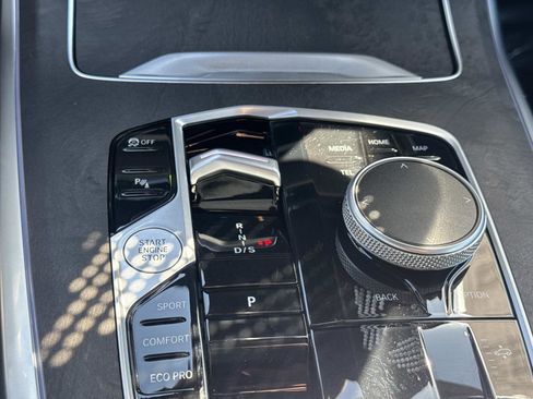 Certified 2025 BMW X7 xDrive40i w/ M Sport Package image 12