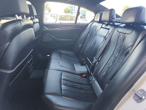 Used 2020 BMW M550i xDrive AWD/4WD image 25