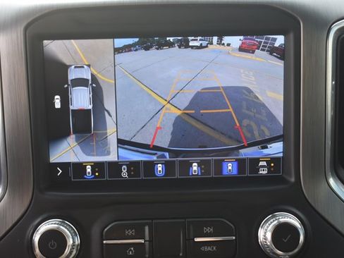 Used 2023 GMC Sierra 3500 Denali w/ Technology Package AWD/4WD image 27
