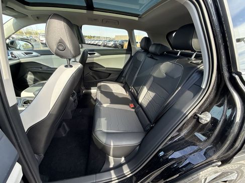 New 2026 Volkswagen Taos SE AWD/4WD image 23