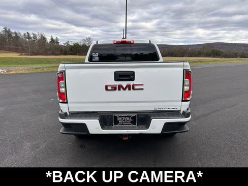 Certified 2022 GMC Canyon Denali image 7