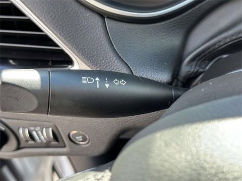 Used 2021 Jeep Cherokee Limited w/ Elite Package image 26