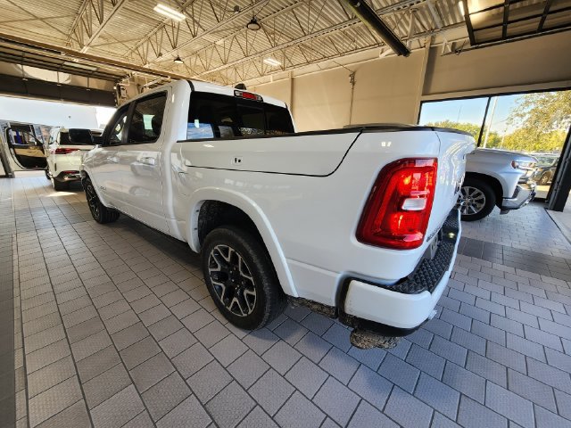 Used 2025 RAM 1500 Laramie AWD/4WD image 6