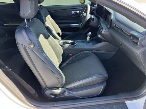Used 2024 Ford Mustang Coupe image 30