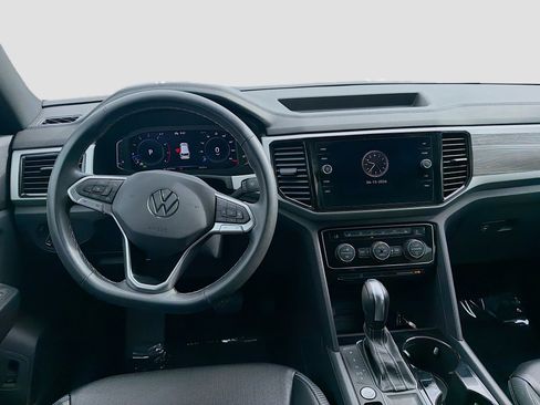 Used 2022 Volkswagen Atlas Cross Sport SE image 20