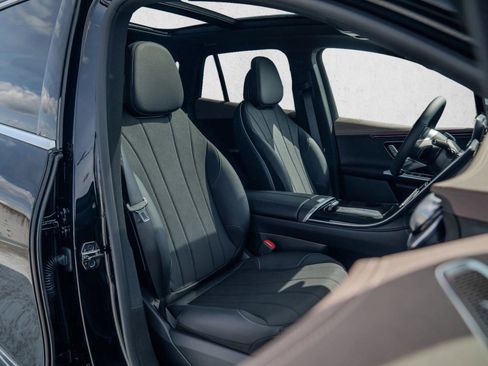 New 2026 Mercedes-Benz EQE 320+ SUV image 30