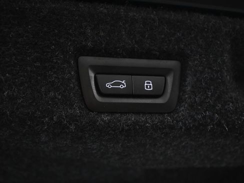 New 2026 BMW 530i xDrive w/ M Sport Package image 37