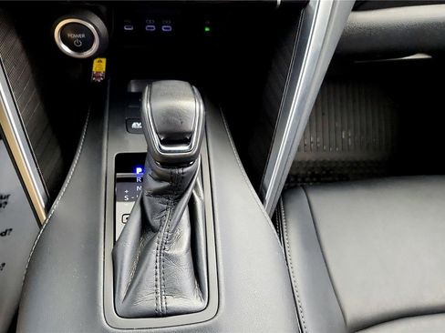 Certified 2023 Toyota Venza Nightshade image 28