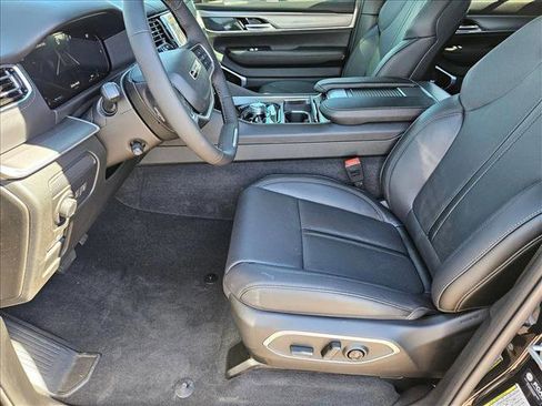 New 2026 Jeep Grand Wagoneer Limited AWD/4WD image 4