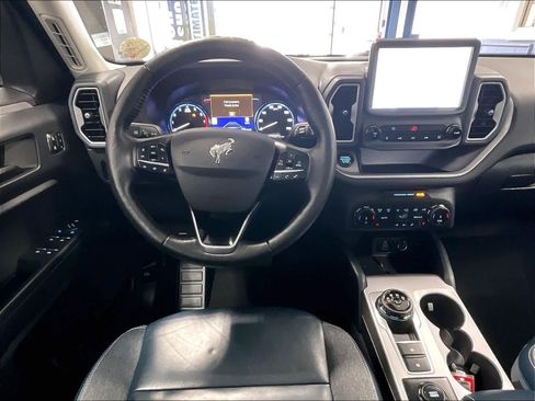 Used 2023 Ford Bronco Sport Outer Banks w/ Tech Package AWD/4WD image 17