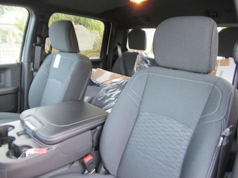 New 2026 RAM 2500 Warlock AWD/4WD image 18