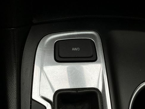Certified 2018 Chevrolet Equinox LT AWD/4WD image 15