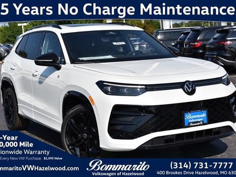 New 2026 Volkswagen Tiguan SE R-Line AWD/4WD image 1