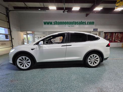 Used 2017 Tesla Model X 100D AWD/4WD image 11