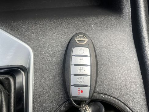 Used 2025 Nissan Altima 2.5 SV image 25