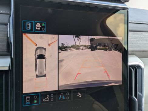 Used 2026 GMC Acadia Denali w/ Super Cruise Package image 29